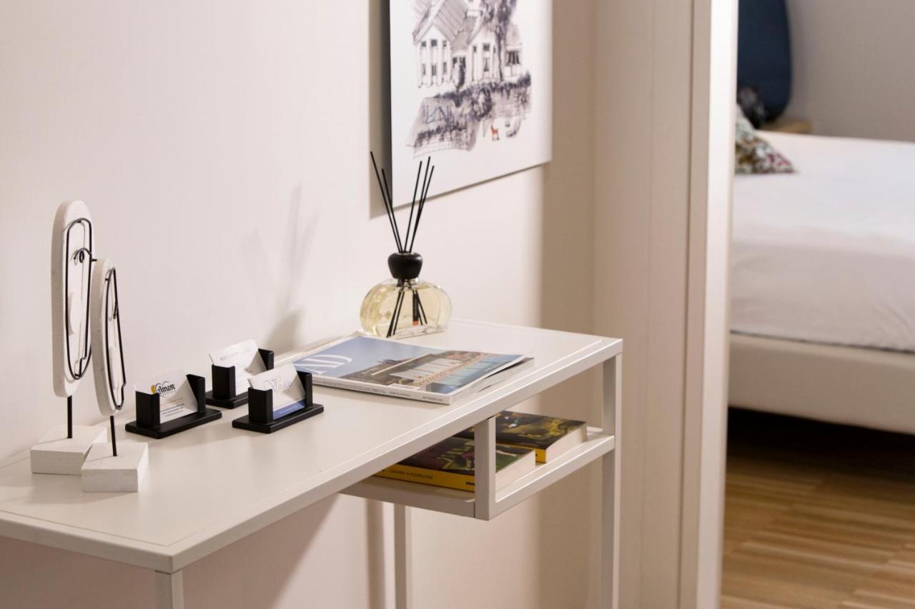 Vivaldo Suite Piazza Dei Martiri - Guest House Neapel Exteriör bild