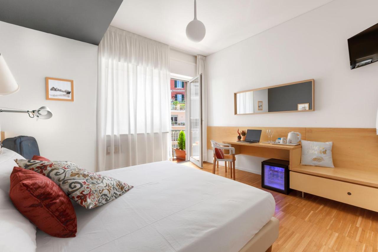 Vivaldo Suite Piazza Dei Martiri - Guest House Neapel Exteriör bild